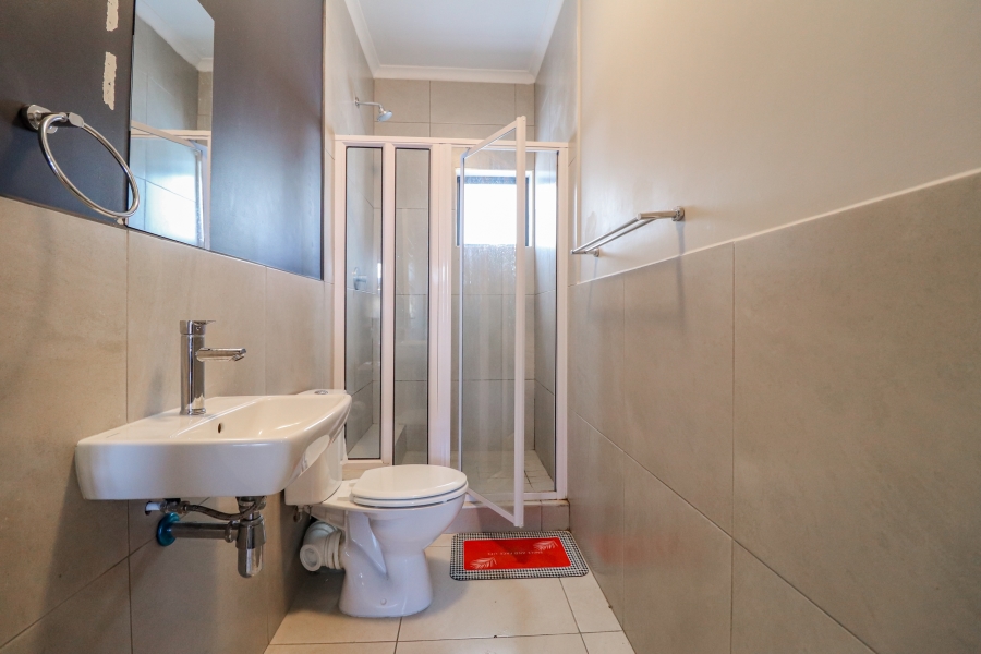 1 Bedroom Property for Sale in Overbaakens Eastern Cape